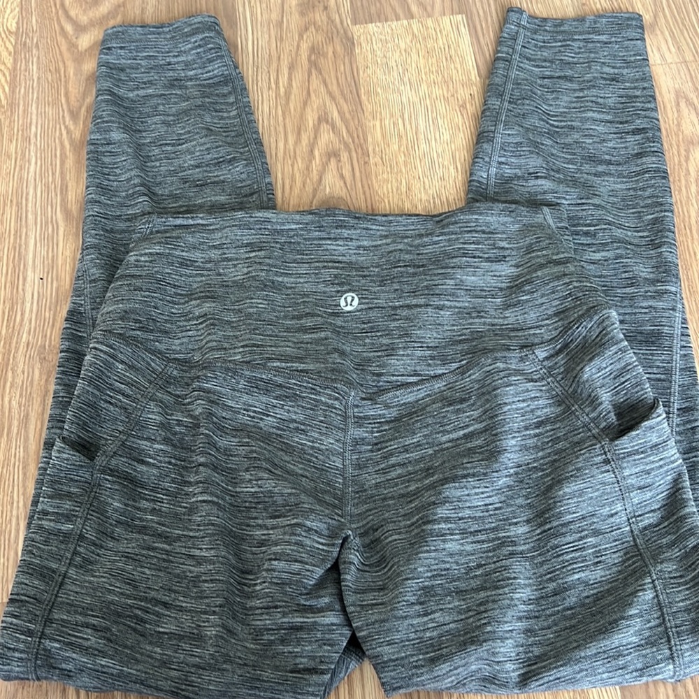 Lululemon align high rise leggings with side pockets sz 8 - Picture 2 of 4